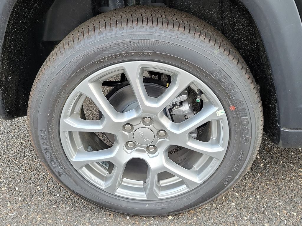 2024 Jeep Compass COMPASS LATITUDE LUX 4X4