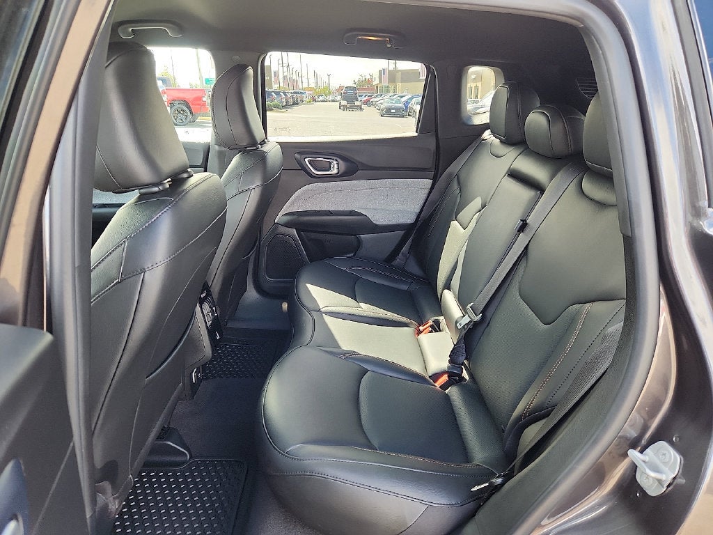 2023 Jeep Compass Latitude Lux FWD