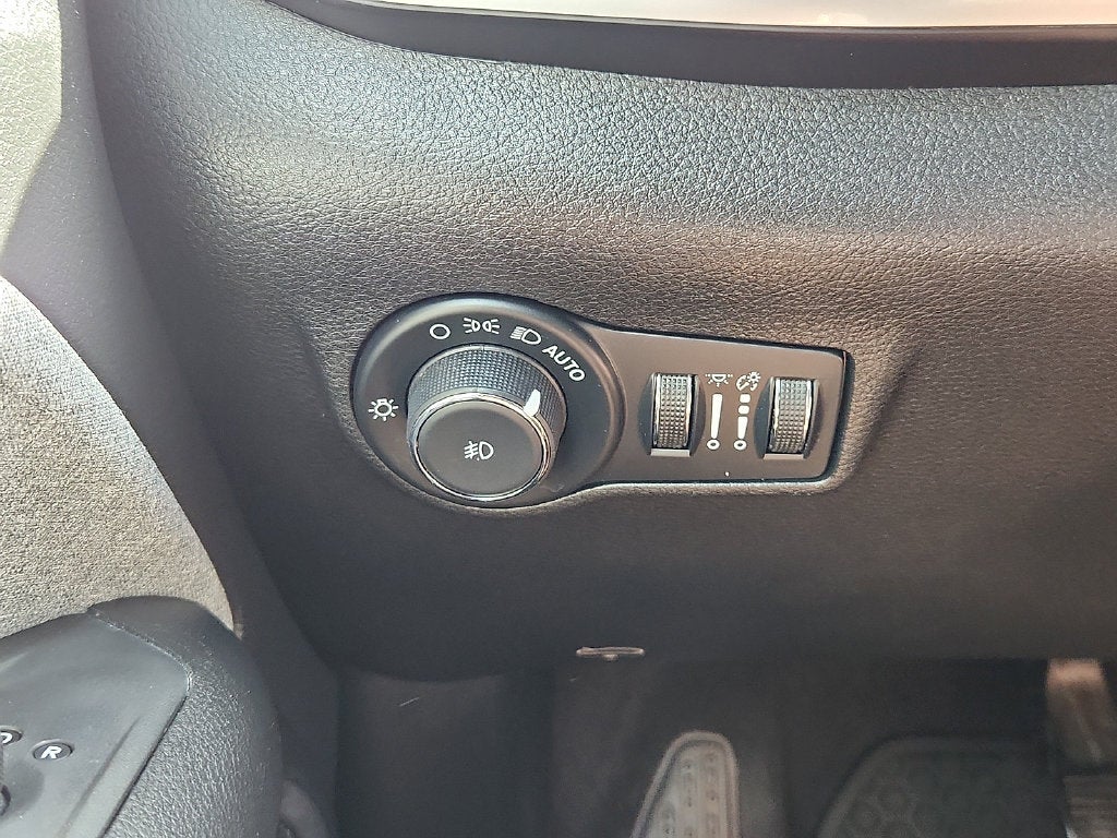 2023 Jeep Compass Latitude Lux FWD