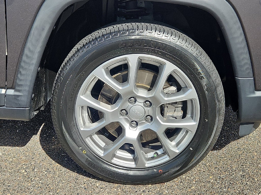 2023 Jeep Compass Latitude Lux FWD