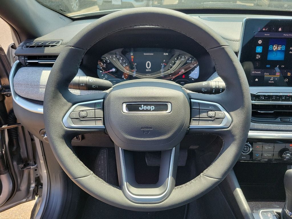 2024 Jeep Compass COMPASS LATITUDE LUX 4X4