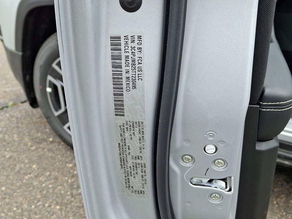 2026 Jeep Cherokee CHEROKEE LAREDO 4X4