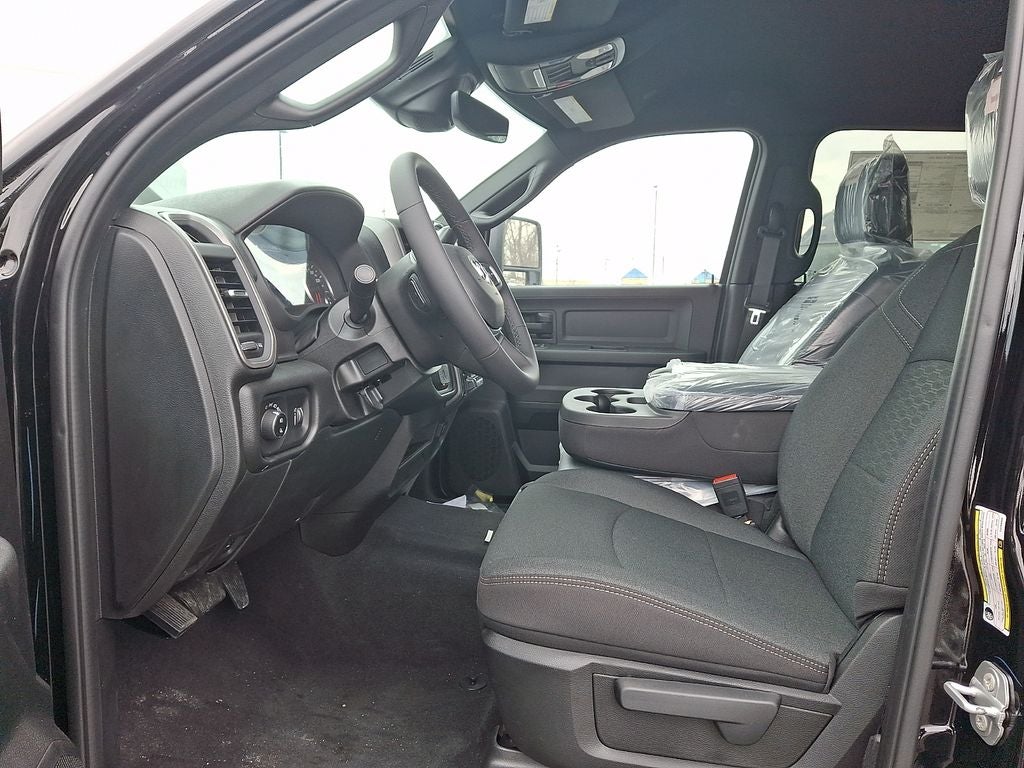 2026 RAM Ram 2500 RAM 2500 WARLOCK CREW CAB 4X4 6'4' BOX