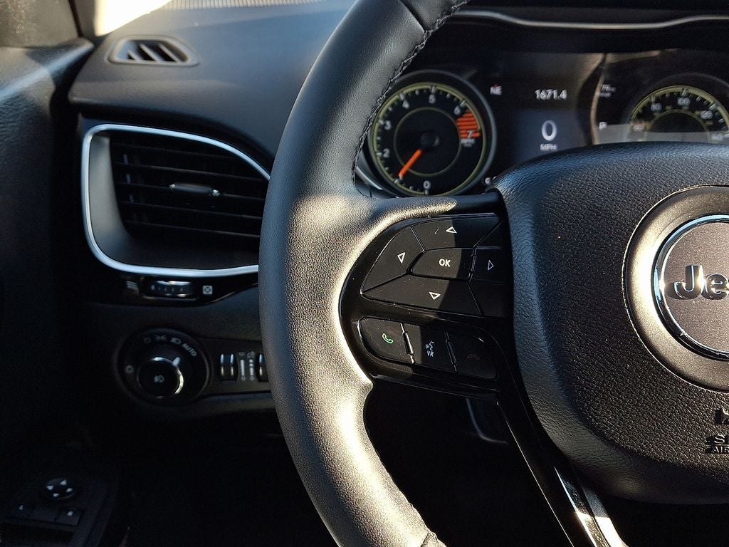 2023 Jeep Cherokee Altitude