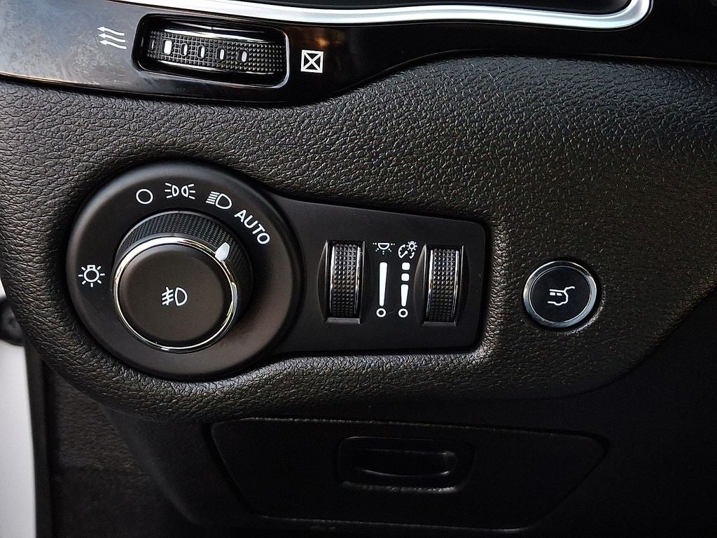 2023 Jeep Cherokee Altitude