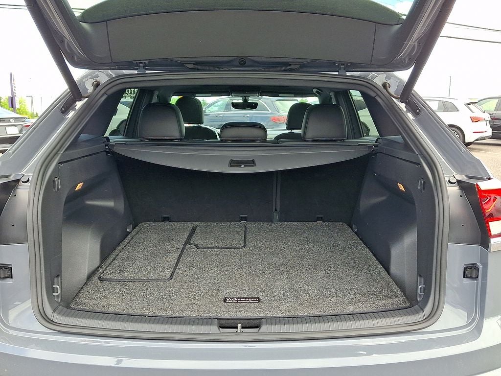 2021 Volkswagen Atlas Cross Sport 2.0T SE w/Technology