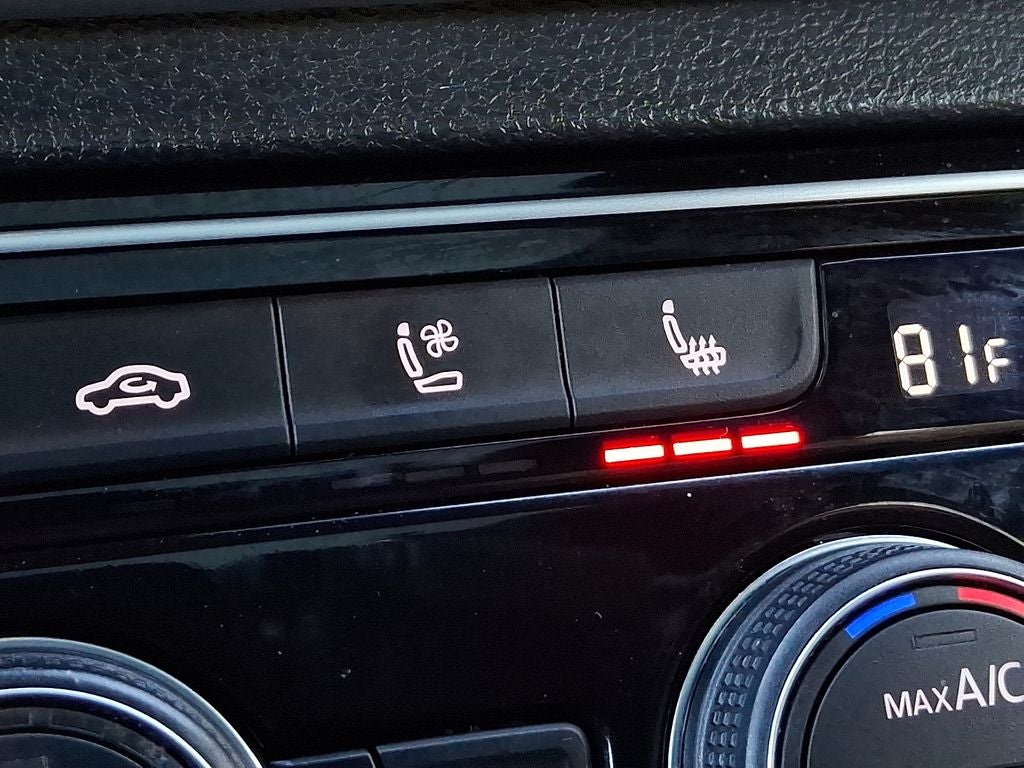 2021 Volkswagen Atlas Cross Sport 3.6L V6 SEL Premium