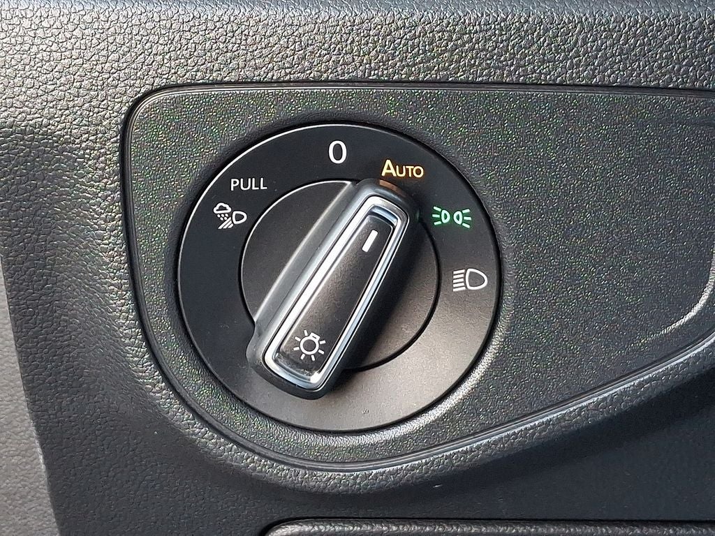 2021 Volkswagen Atlas Cross Sport 3.6L V6 SEL Premium