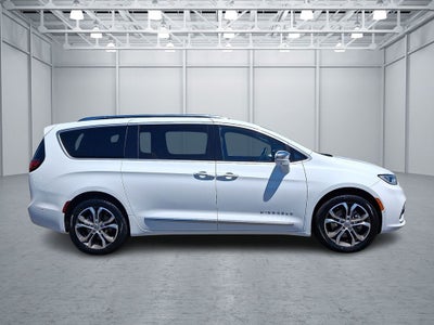 2022 Chrysler Pacifica Pinnacle