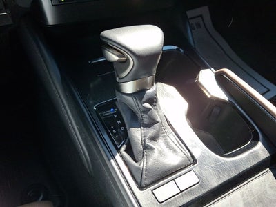 2024 Lexus ES 300h Luxury