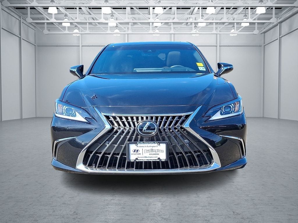 2024 Lexus ES 300h Luxury