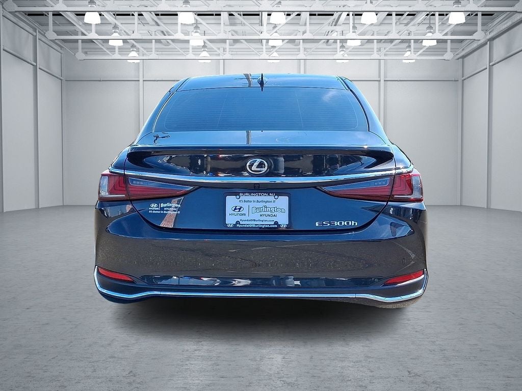 2024 Lexus ES 300h Luxury