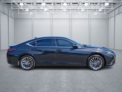 2024 Lexus ES 300h Luxury