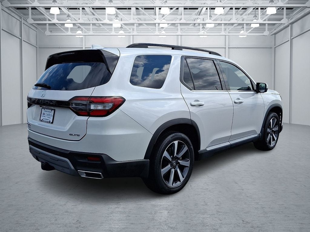 2023 Honda Pilot Elite