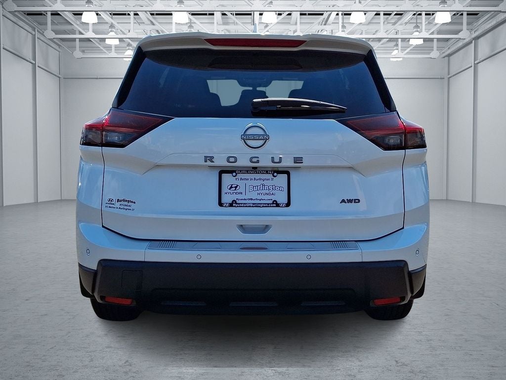 2025 Nissan Rogue SV