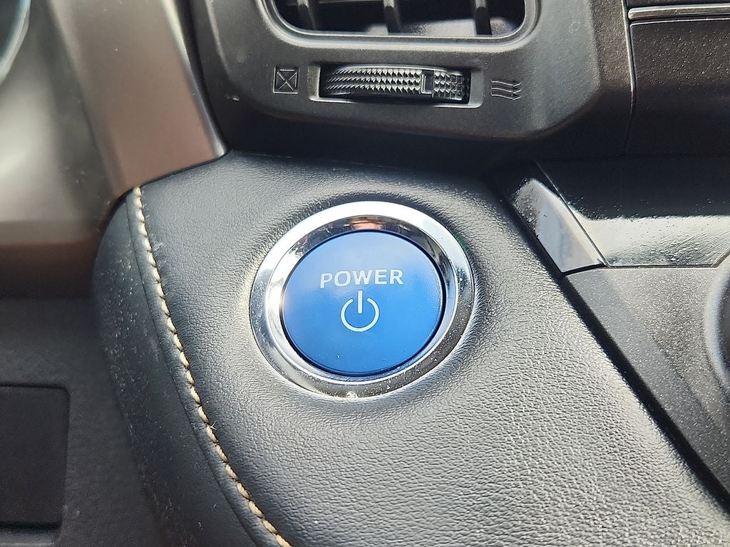 2018 Toyota RAV4 Hybrid LE