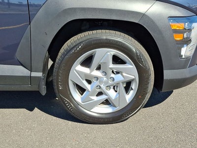 2025 Hyundai Kona SE