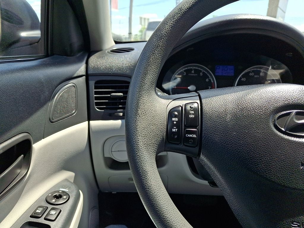 2010 Hyundai Accent GLS
