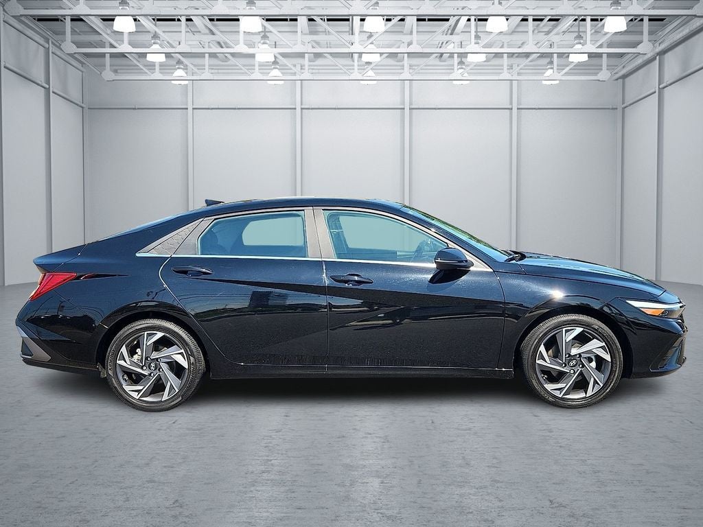 2024 Hyundai Elantra Hybrid Limited