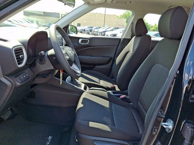 2022 Hyundai Venue SE