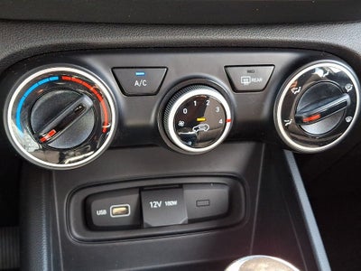 2022 Hyundai Venue SE