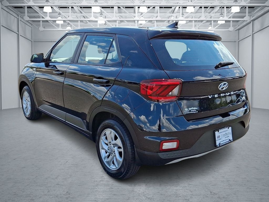 2022 Hyundai Venue SE