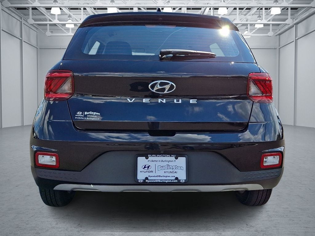 2022 Hyundai Venue SE